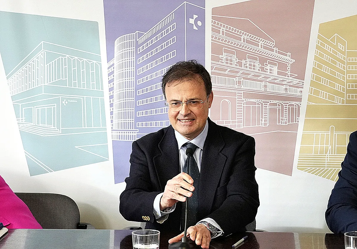 El Gobierno vasco carga en las contradicciones de los expertos los 12 días que tardó en alertar de las vacunas caducadas