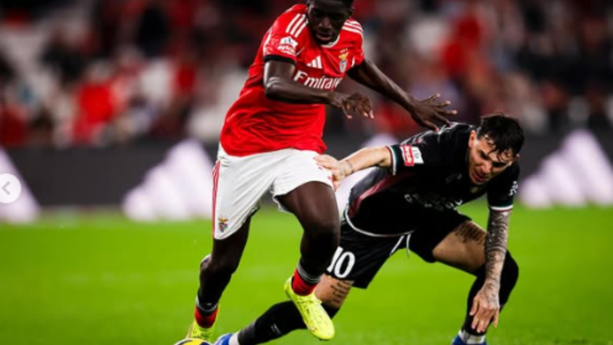 hermano de Figo y Zidane, primo de Rivaldo y Maldine, protegido de Mou y rival del Madrid