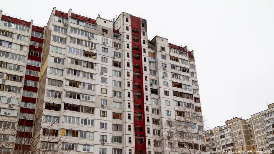 Unos 1.600 edificios de Kiev sin calefacción tras ataques