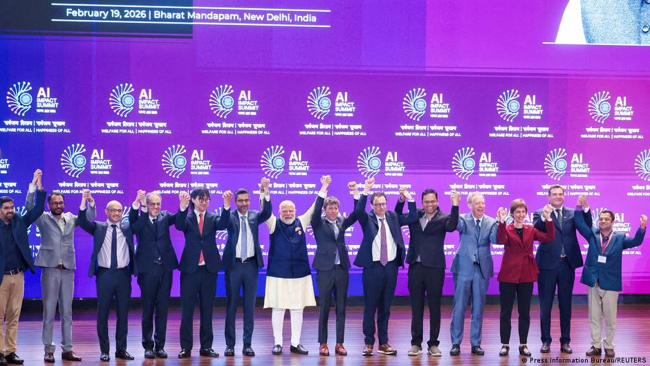 86 países firman el mayor acuerdo de la historia sobre IA