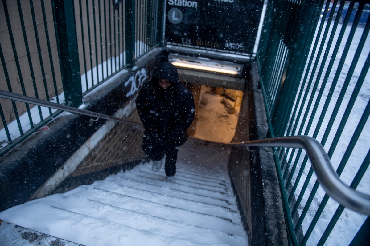 Nueva nevada en NYC: ¿Cuánto nieve cayó y cómo afecta tu mañana?
