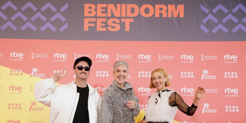sus nominaciones a los Latin Grammy, su raíz argentina y sus colaboraciones con Calamaro o Abraham Mateo