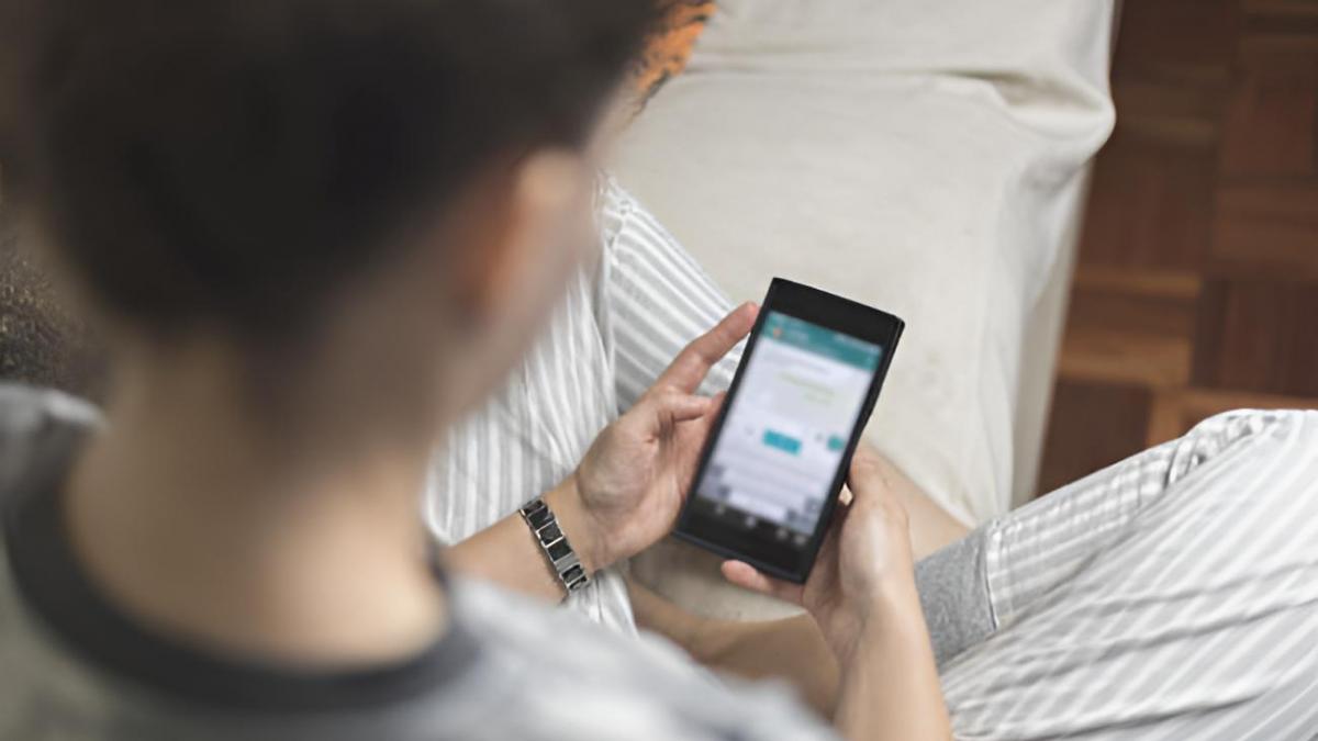 En un pueblo de Guadalajara sacan provecho de WhatsApp para cuidar la salud mental