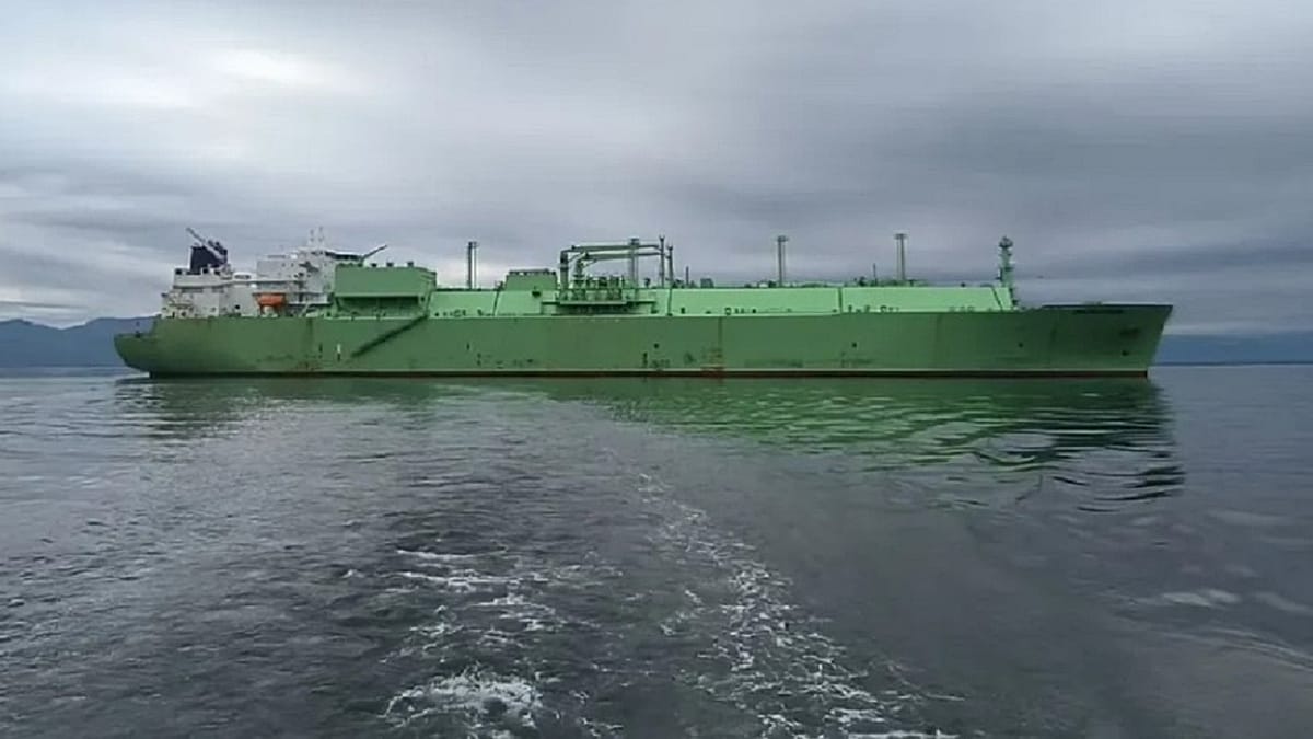 Amenaza medioambiental: Un petrolero de la ‘flota fantasma’ rusa, a la deriva en el Mediterráneo