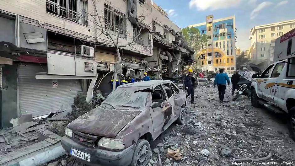 Casi 800 muertos en ataques de EE. UU. e Israel en Irán