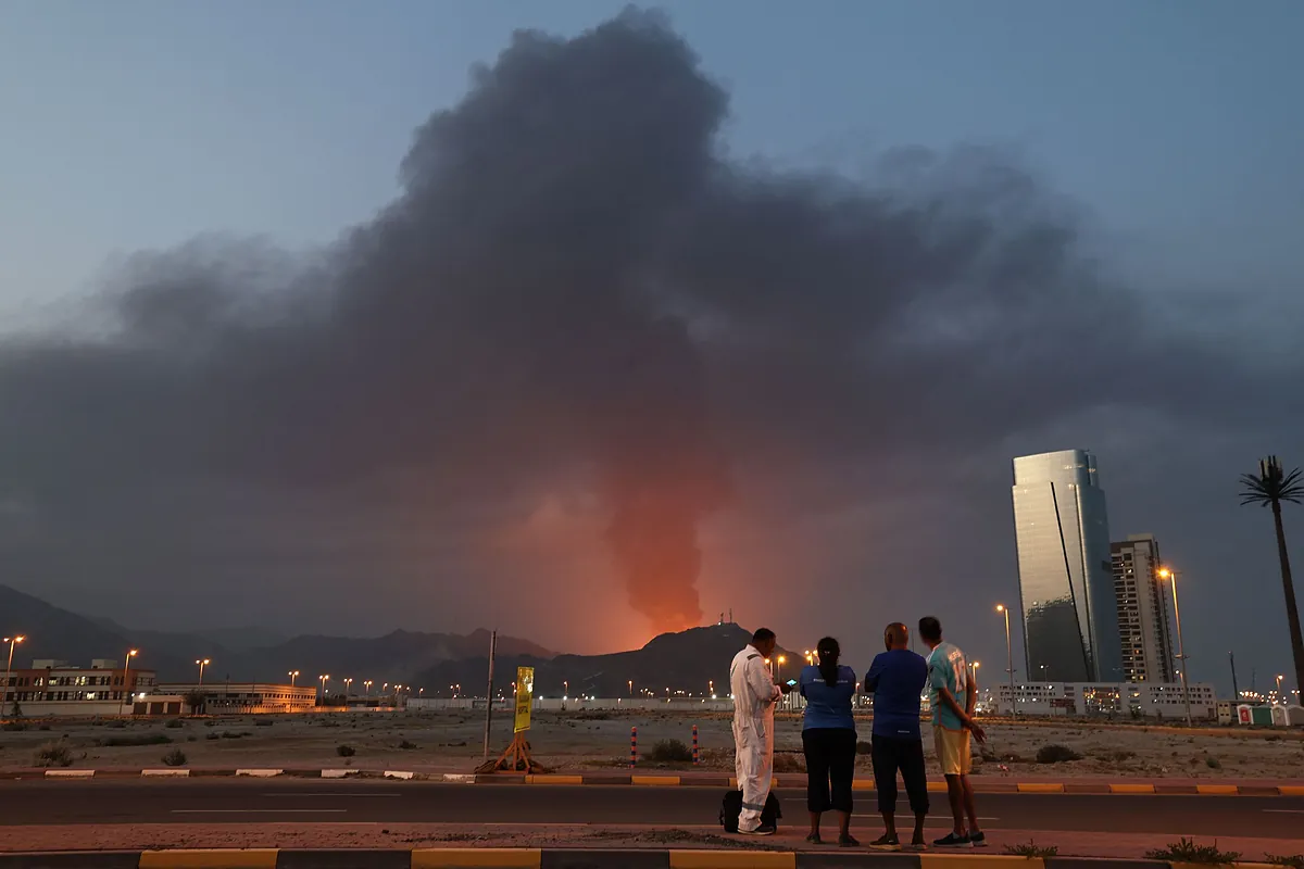 Irán siembra el caos calculado en el Golfo Pérsico al atacar el motor de su economía