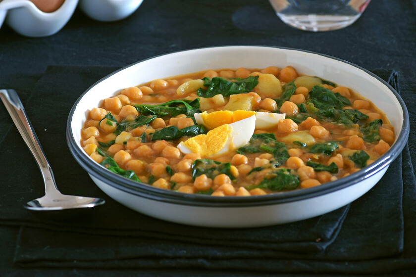 Potaje de garbanzos de mi abuela. Receta de cocina fácil, sencilla y deliciosa