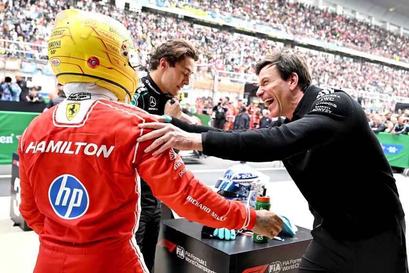 Lewis Hamilton tenía contrato con Mercedes F1 y lo rompió para apostar por Ferrari. Menos mal que no fue Fernando Alonso el que lo hizo