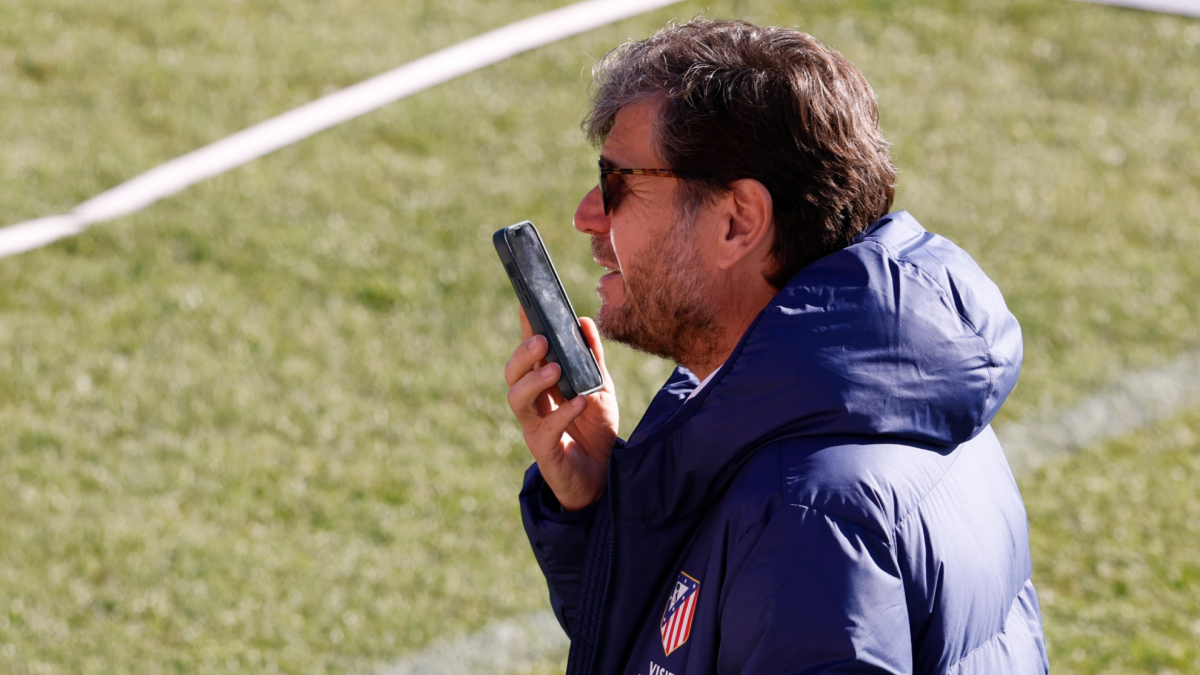 «Julián tiene contrato con nosotros y va a estar con nosotros»
