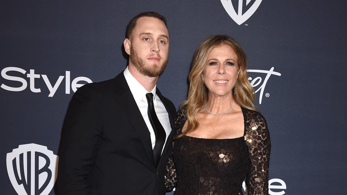 El hijo de Tom Hanks se encuentra “atrapado” en Colombia
