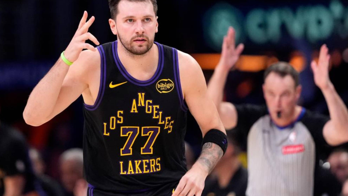 Los Lakers respiran con un Doncic de récord