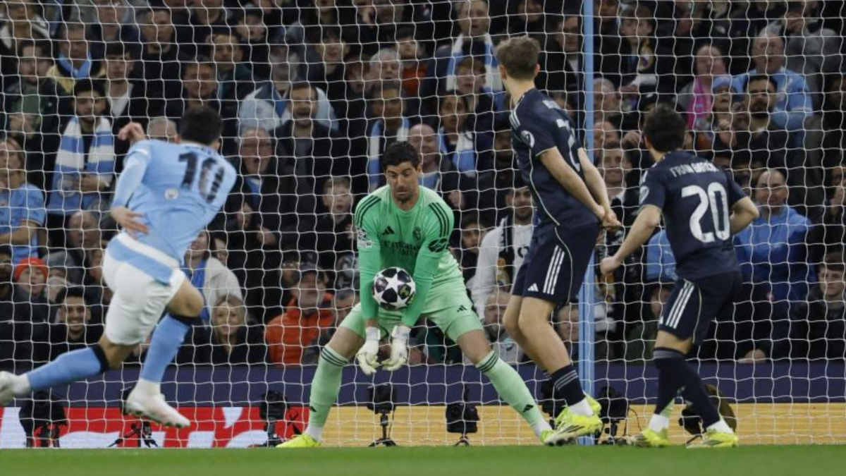 Lunin entra por Courtois, lesionado y casi descartado para el derbi