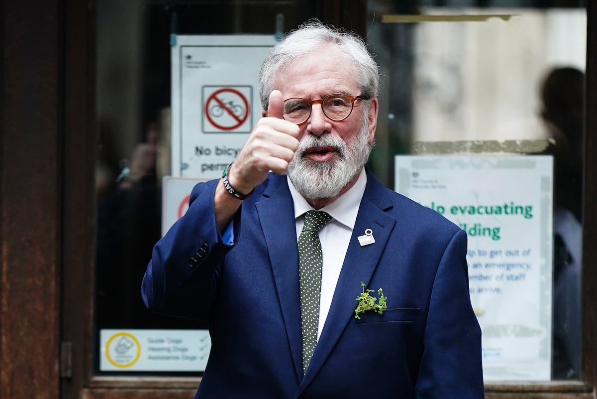 Gerry Adams niega con firmeza la acusación de pertenencia al IRA | Internacional