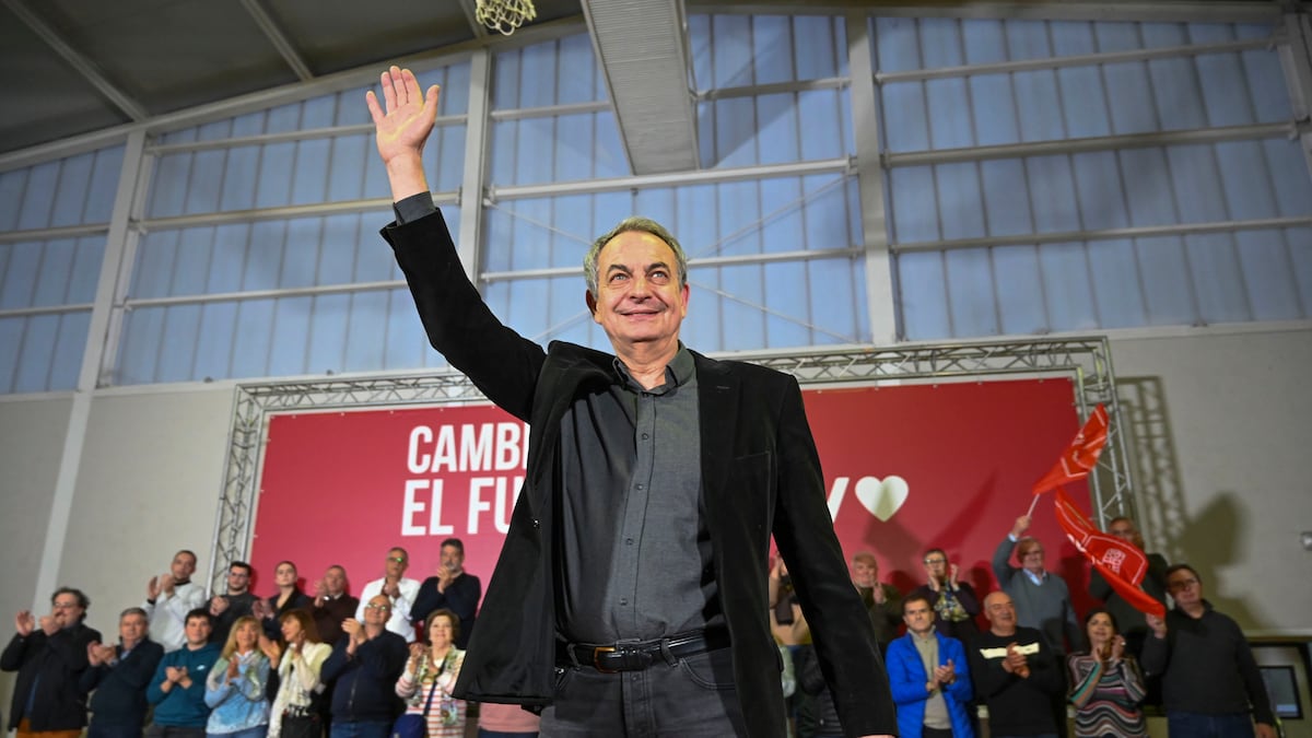 Zapatero reaparece para impulsar la campaña del PSOE en Castilla y León | España