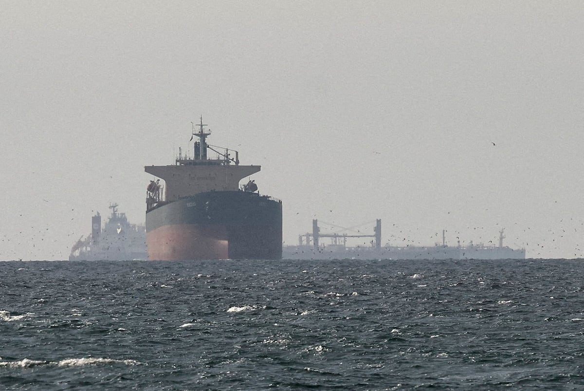 El petróleo supera los 114 dólares por barril y su precio escala a máximos de julio de 2022 | Mercados Financieros