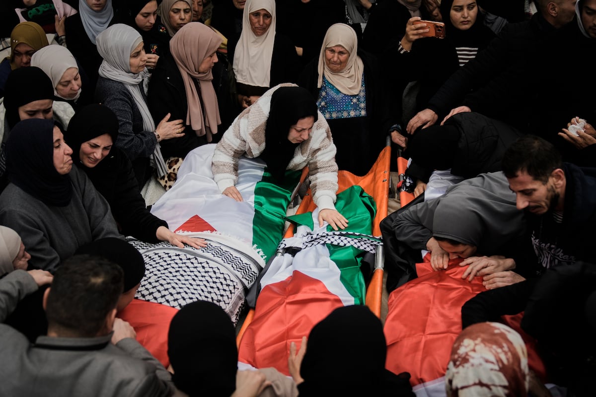 Los niños palestinos que sobrevivieron a una lluvia de disparos israelíes contra su coche: “Después de acabar con mi familia, se rieron de mí” | Internacional