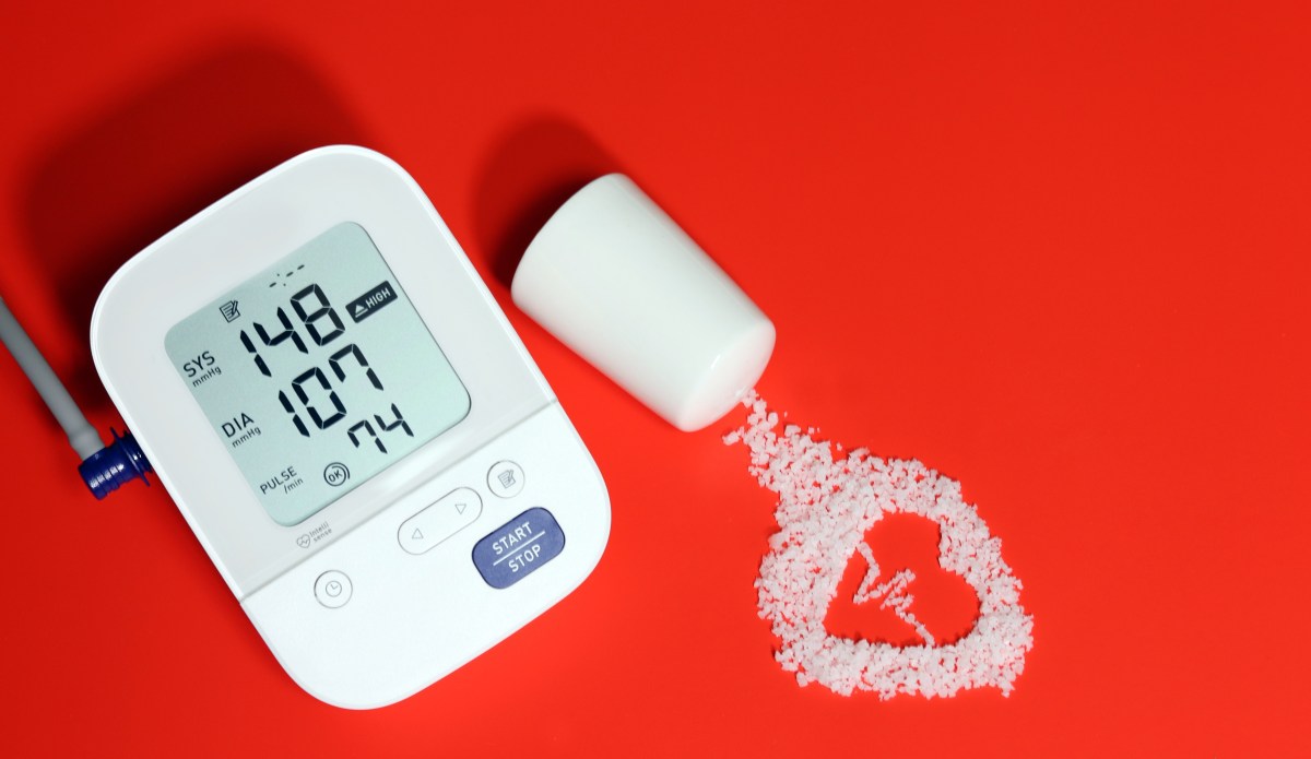 5 alimentos que aumentan la presión arterial sin darte cuenta